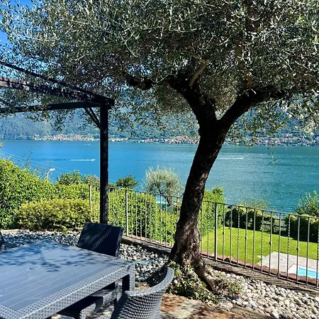 Rosa By Italian Villa Colonno